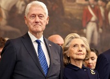 Klintonovi odbili poziv Kongresa u istrazi o Epštajnu